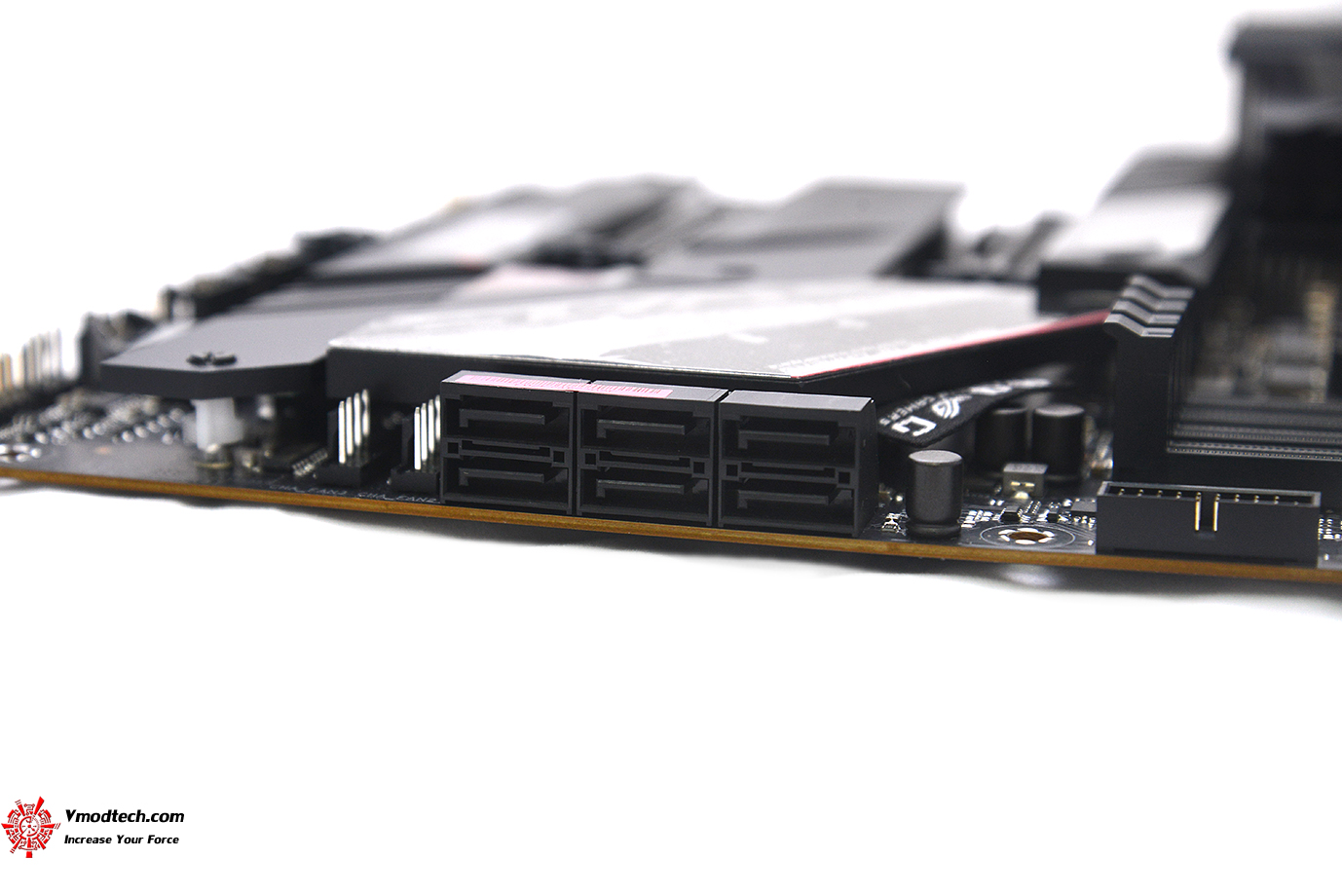 dsc 8667 ASUS ROG STRIX Z590 E GAMING WIFI REVIEW