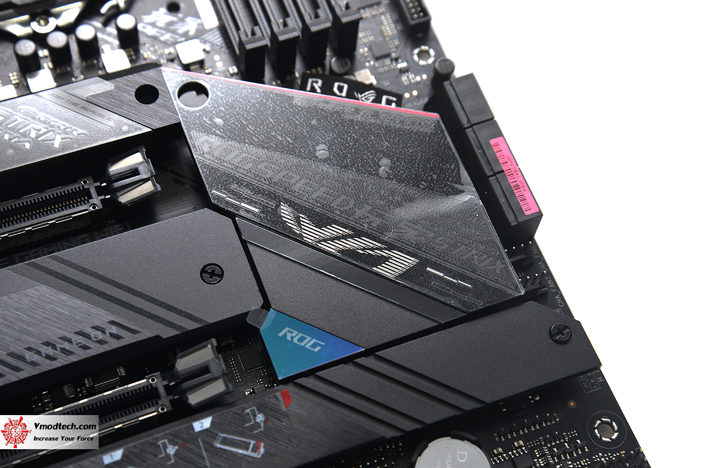 dsc 8690 ASUS ROG STRIX Z590 E GAMING WIFI REVIEW