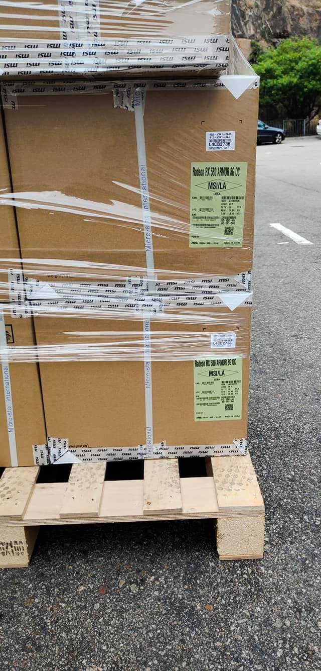 msi-graphics-cards-shipment-2 msi graphics cards shipment 2 หลุดรูปกล่องการ์ดจอ Nvidia GeForce RTX 3080 Ti 12GB รุ่นใหม่ล่าสุดกำลังถูกเคลื่อนย้าย
