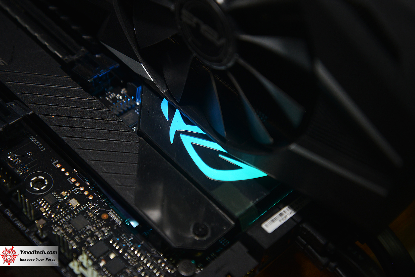 dsc 2405 ASUS ROG MAXIMUS XIII HERO REVIEW