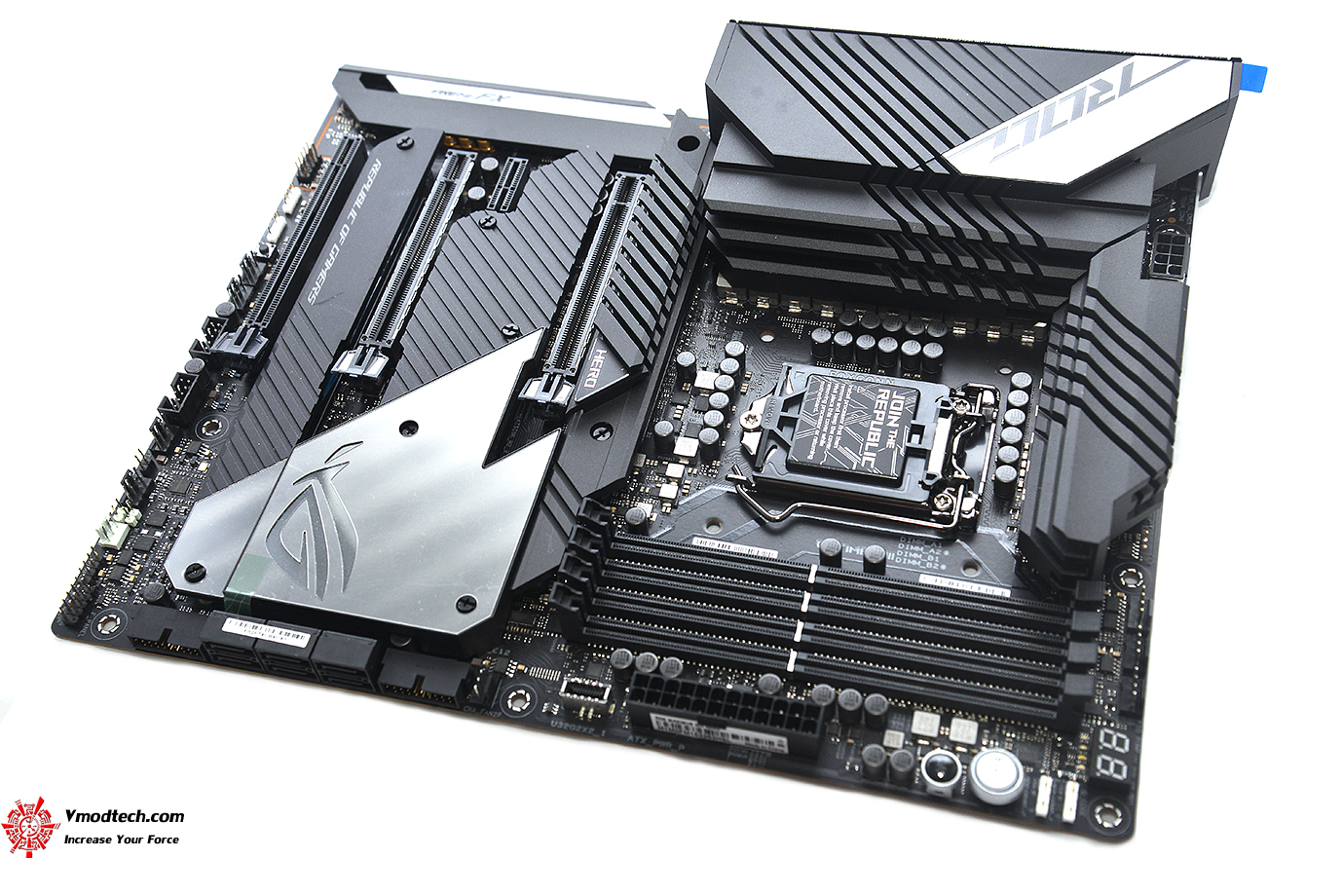 dsc 2450 ASUS ROG MAXIMUS XIII HERO REVIEW