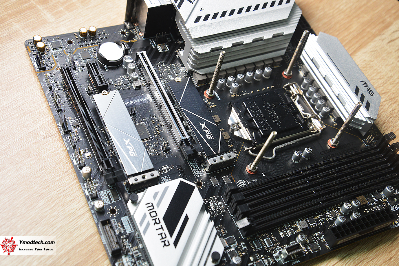 dsc 3210 ทำไมสล็อต M.2 บนเมนบอร์ด B560 บางรุ่นถึงไม่ทำงานเมื่อใช้กับซีพียู Intel 10th Gen แล้วจะใช้งานได้ครบทั้ง 2ช่องทำได้อย่างไร ??? MSI มีคำตอบ!!!