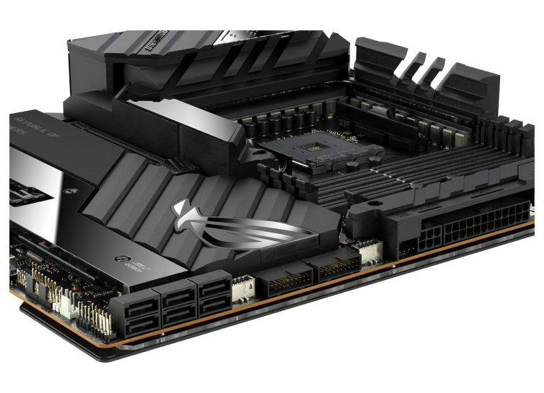 asus rog crosshair extreme 9 768x556 เอซุสเปิดตัวเมนบอร์ด ASUS ROG CROSSHAIR VIII EXTREME รุ่นท็อปแพลตฟอร์ม AMD ใหม่ล่าสุดขนาด E ATX ระดับ HEDT ตัวแรงอย่างเป็นทางการ 