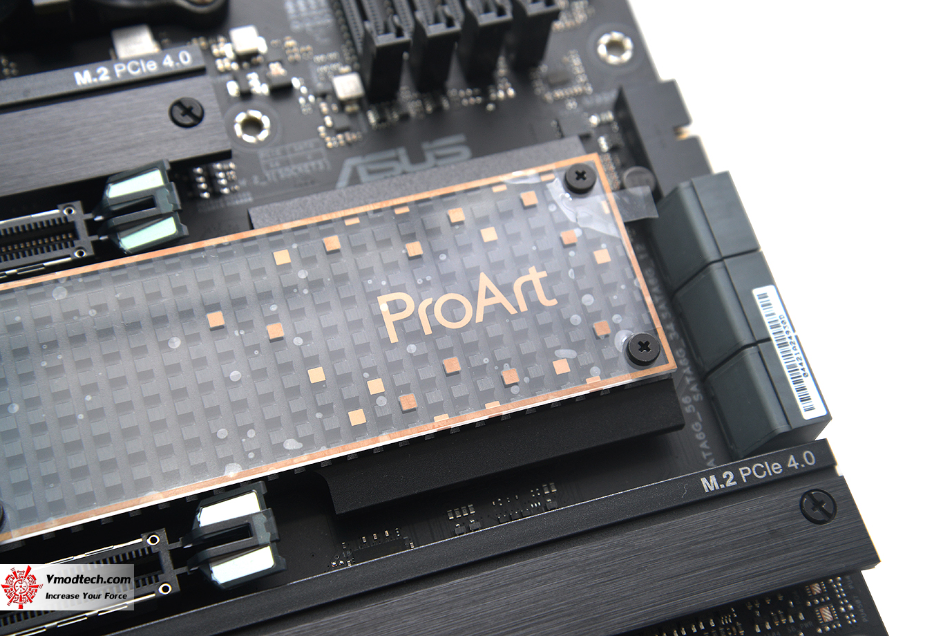 dsc 6695 ASUS ProArt X570 CREATOR WIFI Review