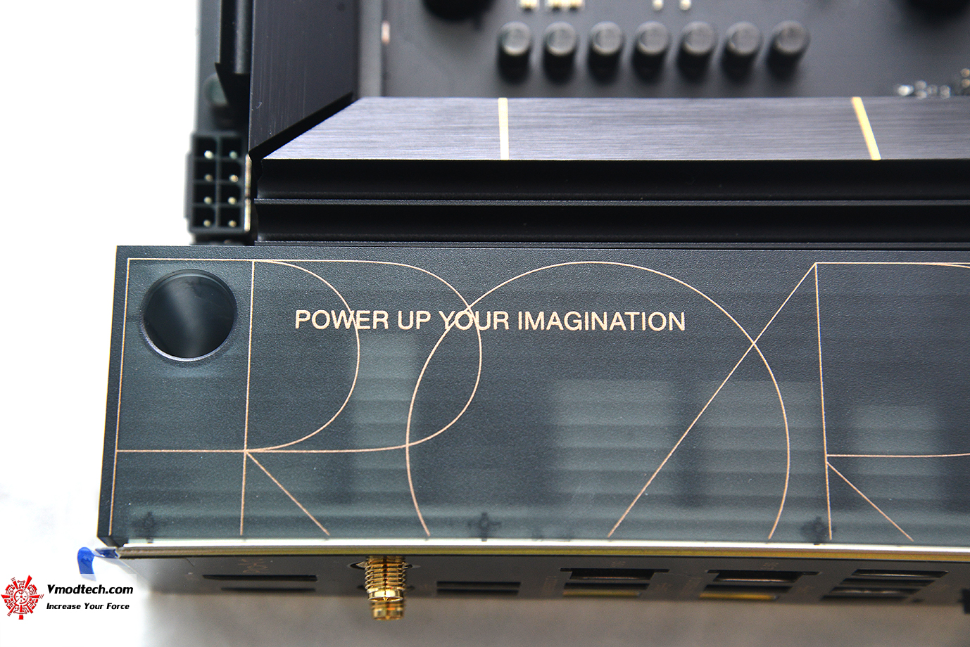 dsc 6751 ASUS ProArt X570 CREATOR WIFI Review