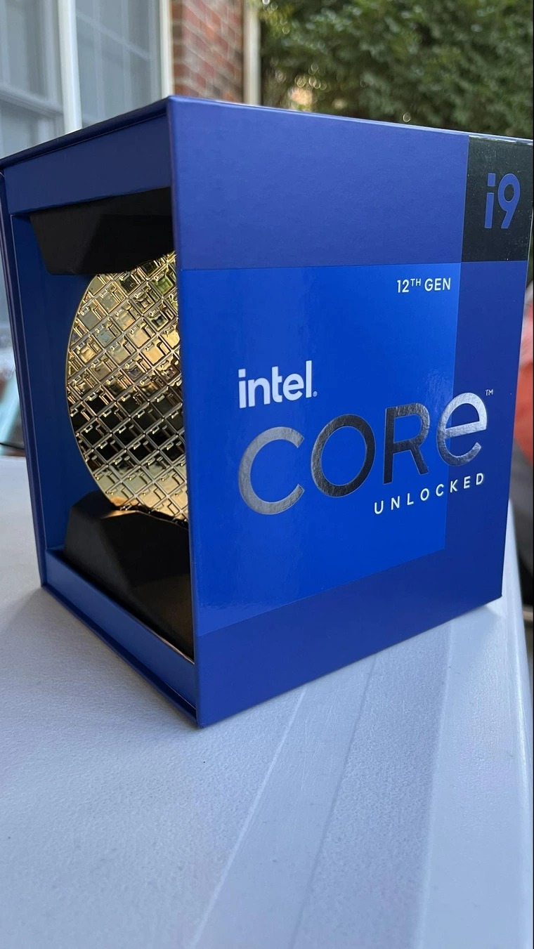 intel-core-i9-12900k-1-1 intel core i9 12900k 1 1 หลุดภาพกล่องซีพียู Intel Core i9 12900K รุ่นวางจำหน่ายอย่างไม่เป็นทางการ
