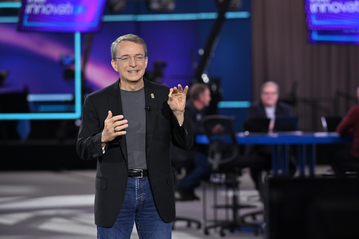 intel-4004-patgelsinger-1 intel 4004 patgelsinger 1 อินเทลฉลองครบรอบ 50 ปี “Intel 4004” ชิปโปรเซสเซอร์ตัวแรกของโลก