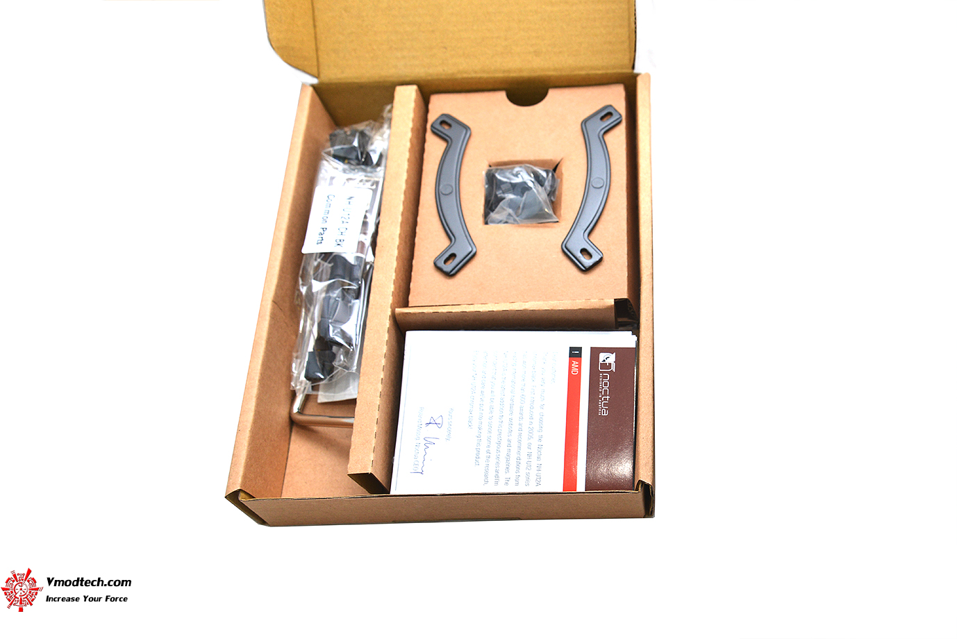 dsc 9740 NOCTUA NH U12A LGA 1700 chromax.black CPU cooler Review