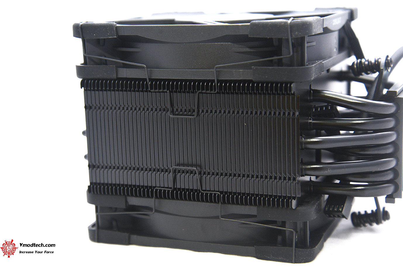 dsc 9766 NOCTUA NH U12A LGA 1700 chromax.black CPU cooler Review