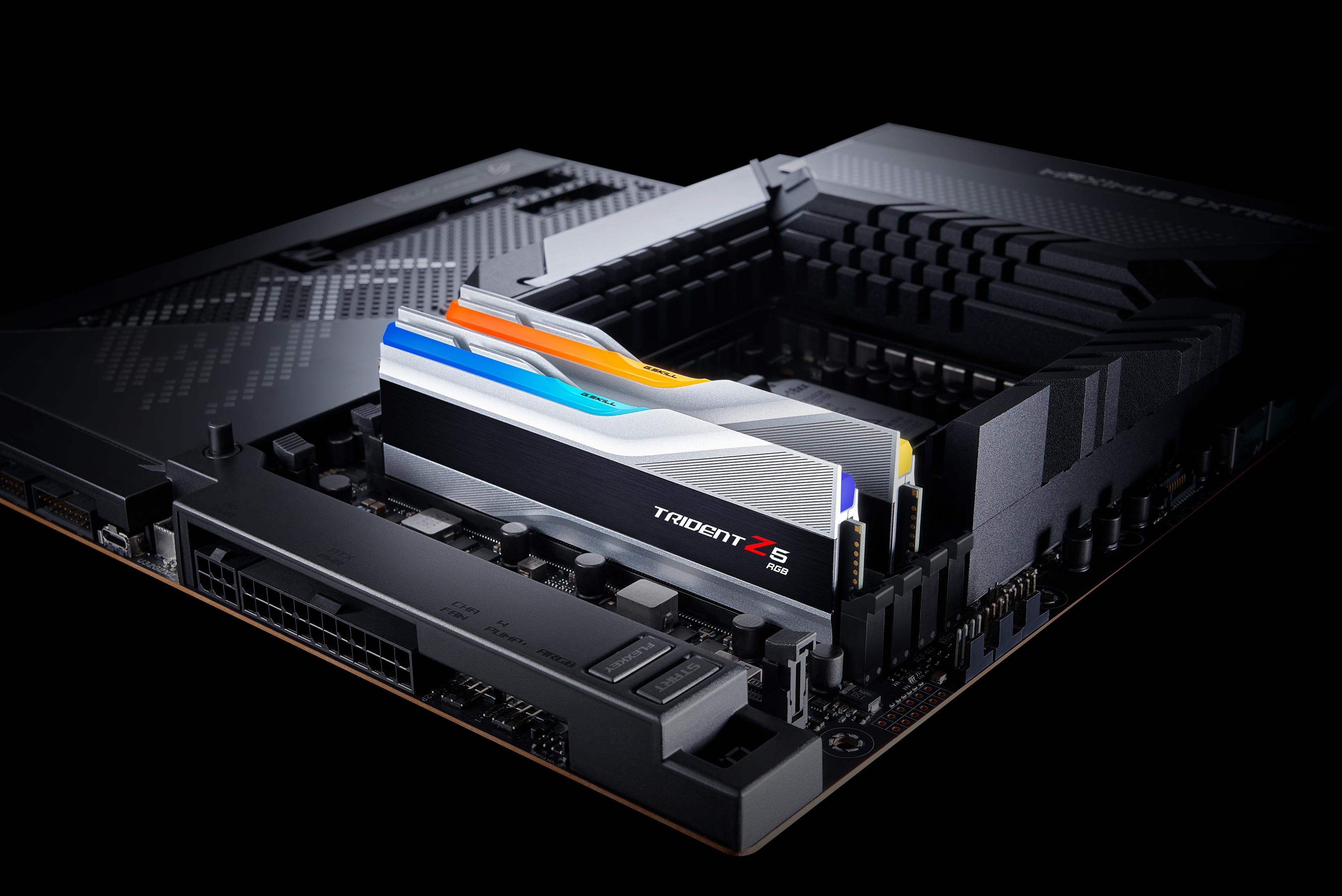 G.SKILL เปิดตัวแรม Trident Z5 รุ่นใหม่ล่าสุด DDR5-6400 CL32 เน้น Low Latency ประสิทธิภาพสูงความจุ 32GB (2x16GB) G.SKILL เปิดตัวแรม Trident Z5 รุ่นใหม่ล่าสุด DDR5-6400 CL32 เน้น Low Latency ประสิทธิภาพสูงความจุ 32GB (2x16GB)