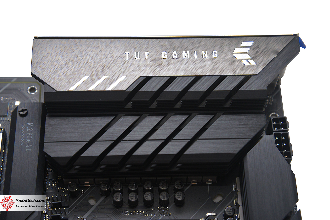 dsc 4254 ASUS TUF GAMING Z690 PLUS WIFI D4 REVIEW