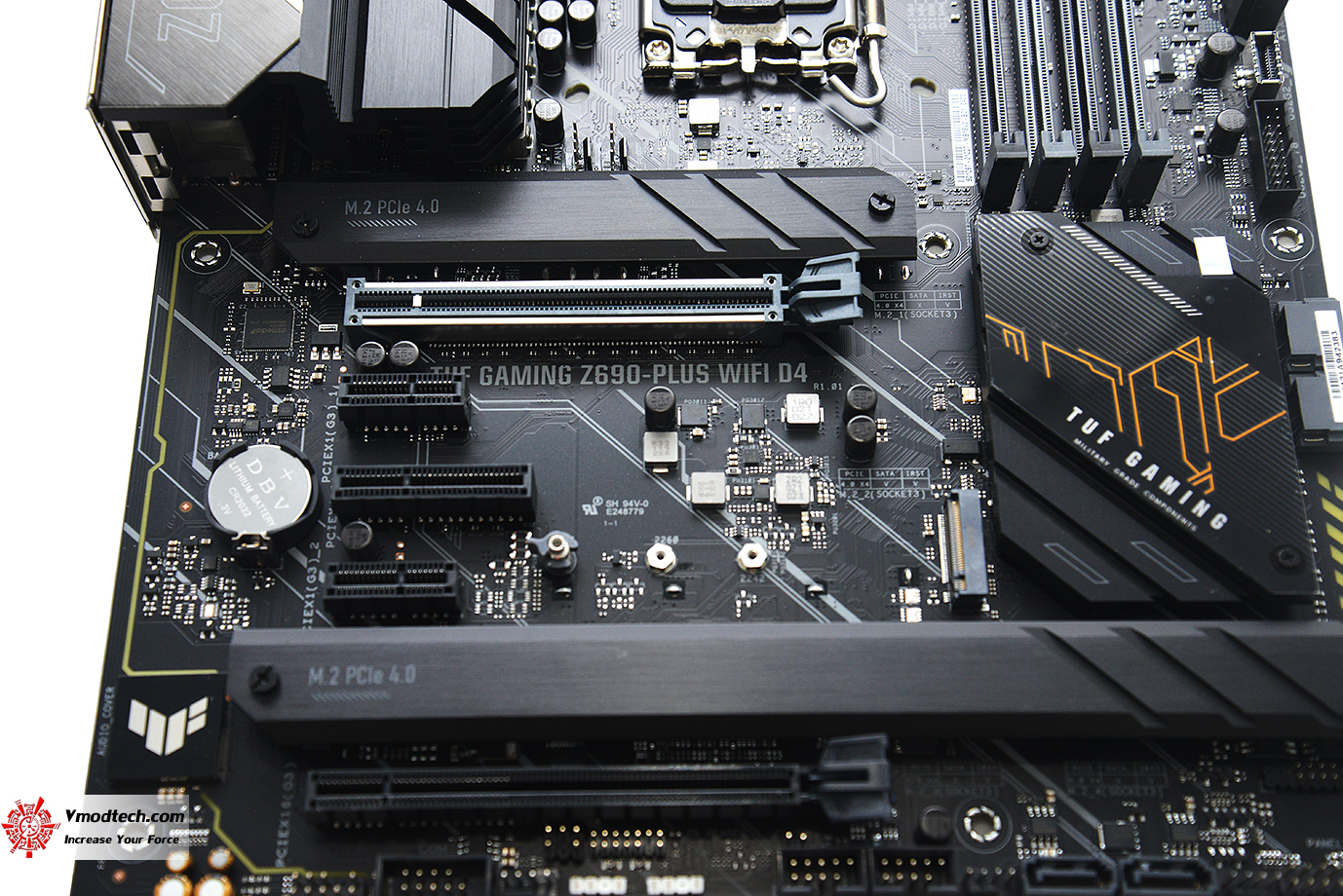 dsc 4339 ASUS TUF GAMING Z690 PLUS WIFI D4 REVIEW
