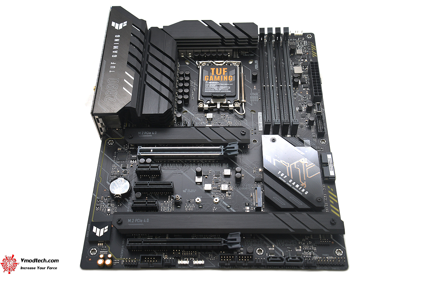 dsc 4381 ASUS TUF GAMING Z690 PLUS WIFI D4 REVIEW