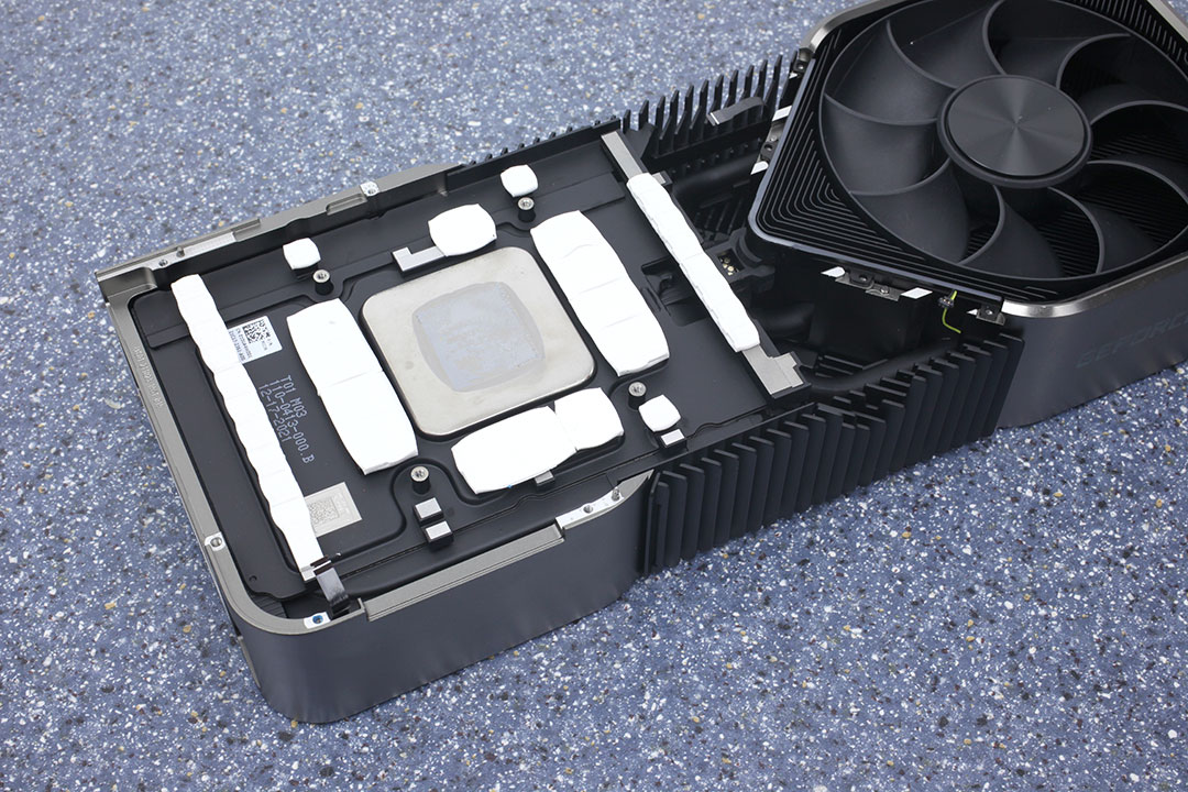 rtx3090 ti cooler เผยภาพฮีตซิงค์ NVIDIA GeForce RTX 4090 รุ่นใหม่ล่าสุดที่กำลังจะเปิดตัวในเร็วๆ นี้ 