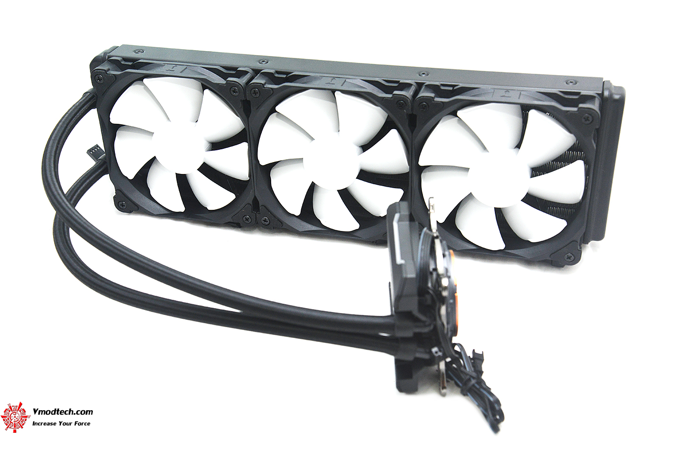 dsc 5381 Phanteks Glacier One 360MP All In One Liquid CPU cooler Review