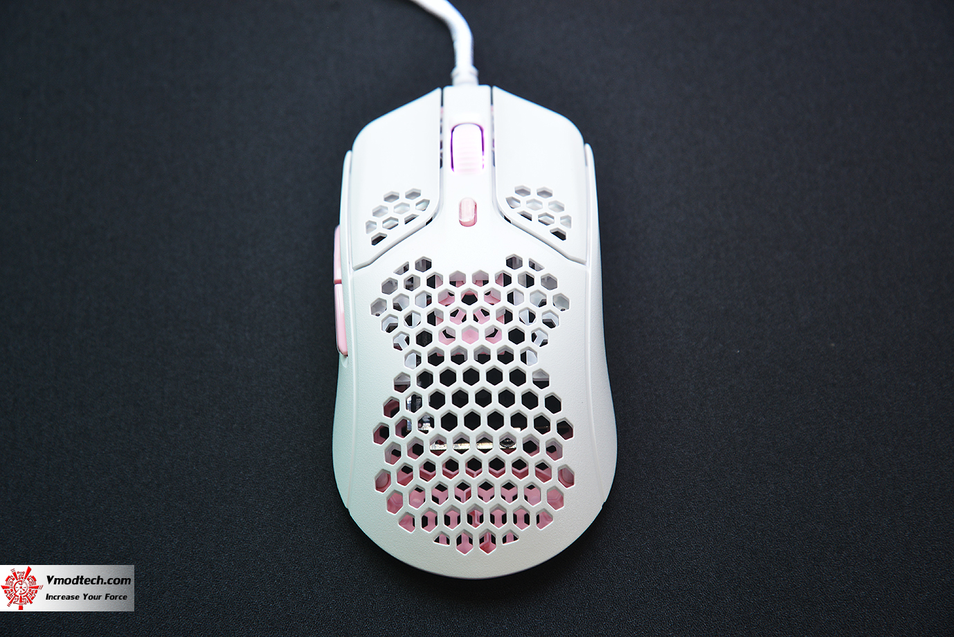 dsc 5802 HyperX Pulsefire Haste Pink Lightweight Gaming Mouse Review 