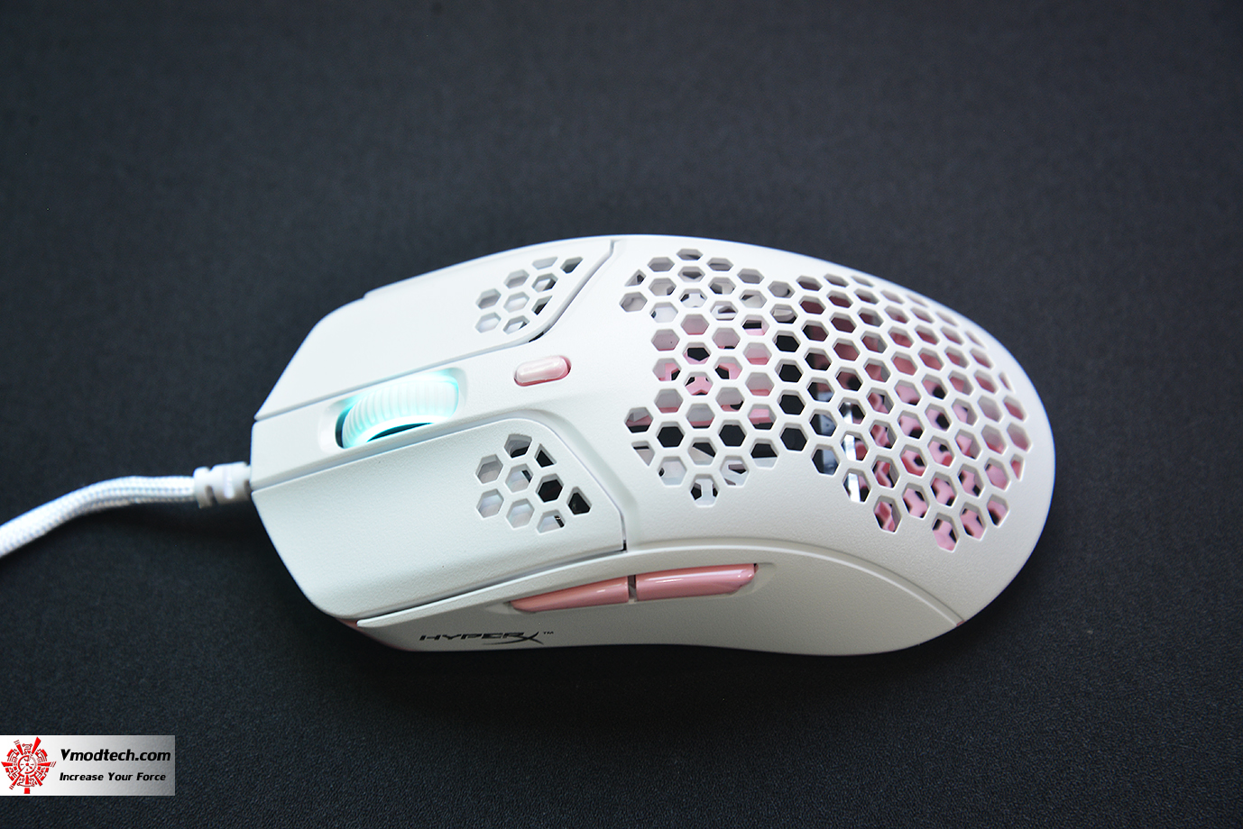 dsc 5809 HyperX Pulsefire Haste Pink Lightweight Gaming Mouse Review 