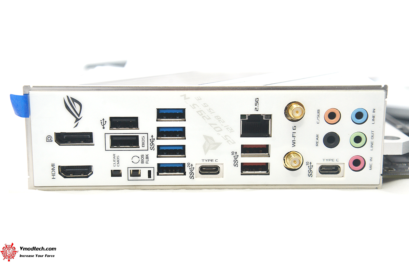 dsc 7140 ASUS ROG STRIX Z690 A GAMING WIFI D4 REVIEW