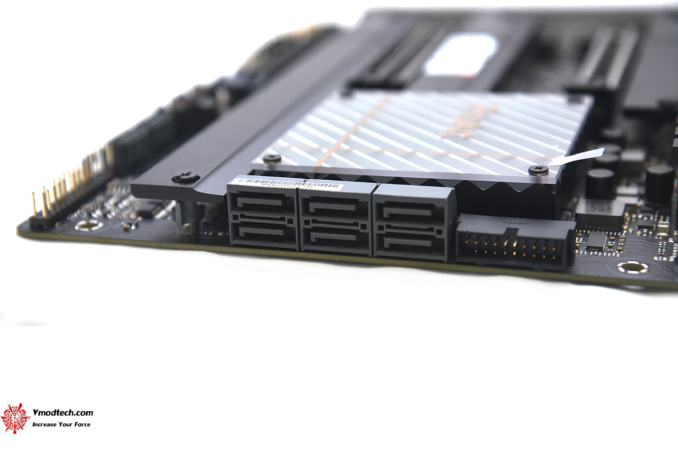 dsc_7754 dsc 7754 ASUS PROART Z690 CREATOR WIFI REVIEW