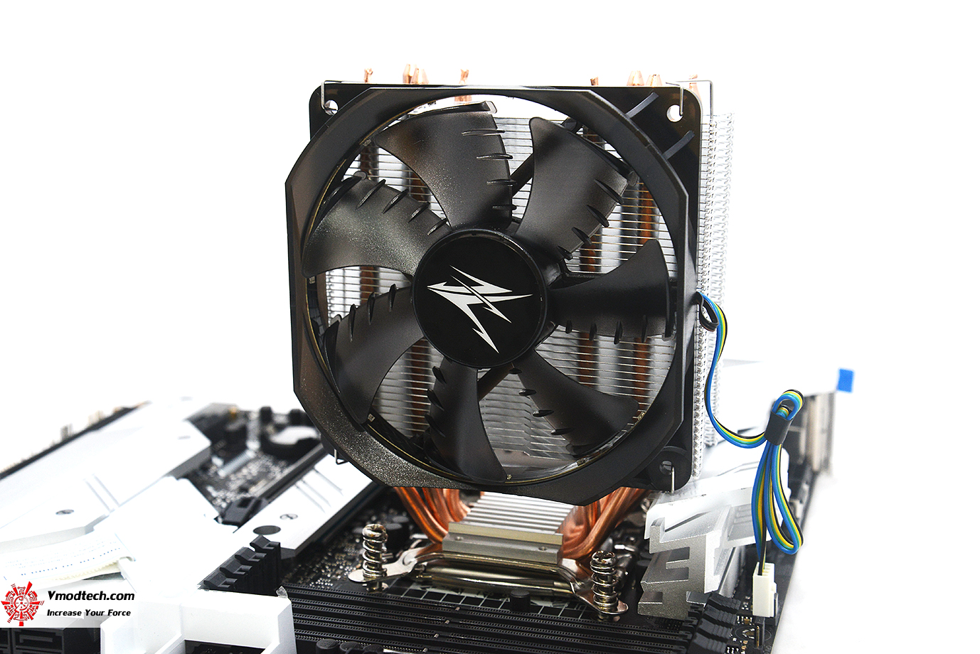 dsc 7570 ZALMAN CNPS9X OPTIMA RGB REVIEW