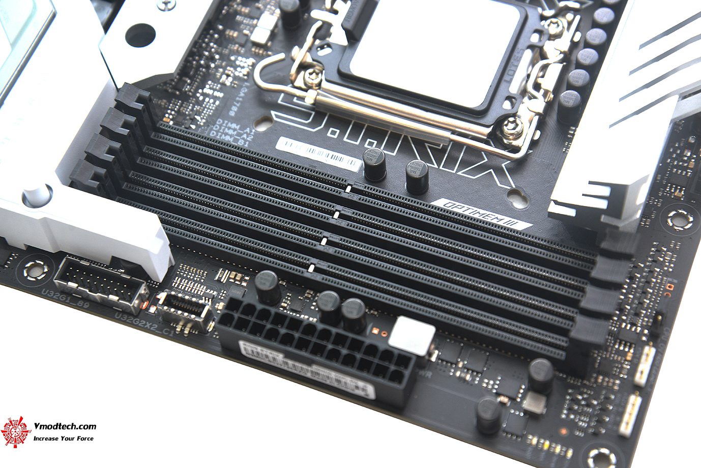 dsc 0895 ASUS ROG STRIX Z790 A GAMING WIFI D4 REVIEW