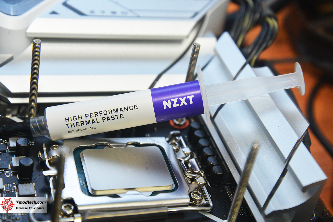 dsc 1522 NZXT High performance Thermal Paste (15g) Review