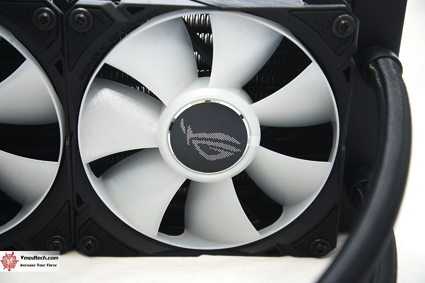 dsc 1790 ROG RYUO III 240 ARGB AIO LIQUID COOLER REVIEW