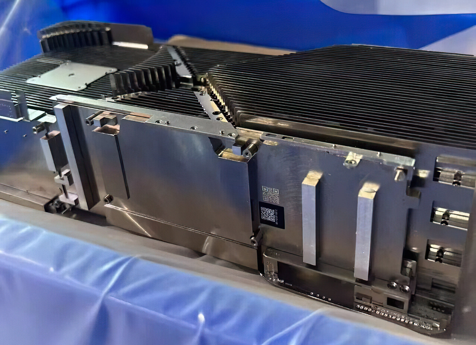 nvidia rtx 40 900w cooler 2 หลุดการ์ดจอ NVIDIA GeForce RTX 4090Ti/TITAN กินพื้นที่ 4ช่องสล็อตกินไฟมากถึง 800W 