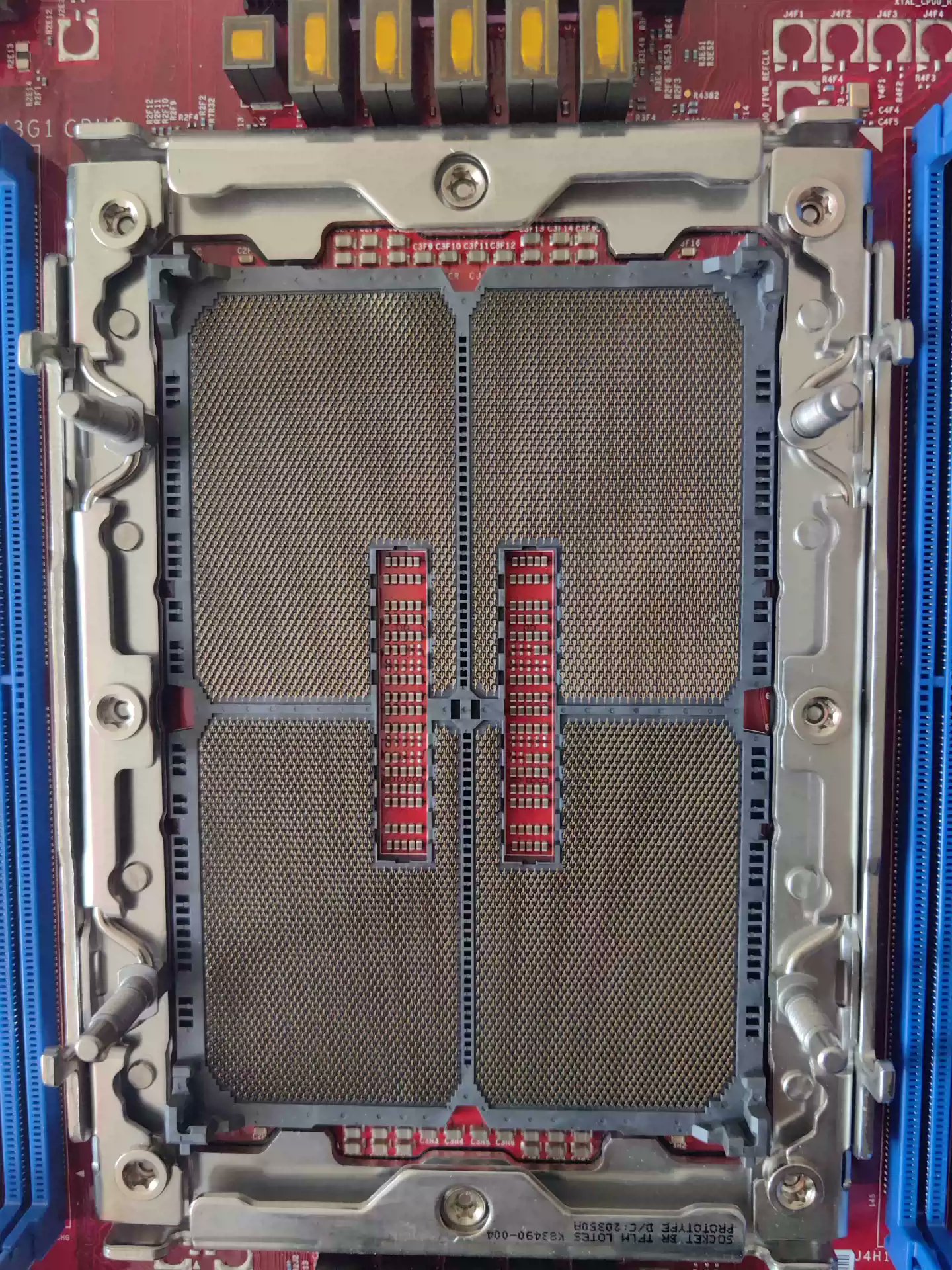 intel-lga-7529-socket-2 intel lga 7529 socket 2 หลุดภาพซ็อกเก็ต LGA 7529 ขนาดใหญ่ใช้งานกับซีพียู Intel Xeon “Sierra Forest” รุ่นใหม่ในอนาคต