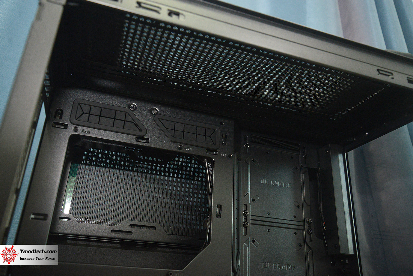 dsc 4815 ASUS TUF GAMING GT502 GAMING CASES REVIEW