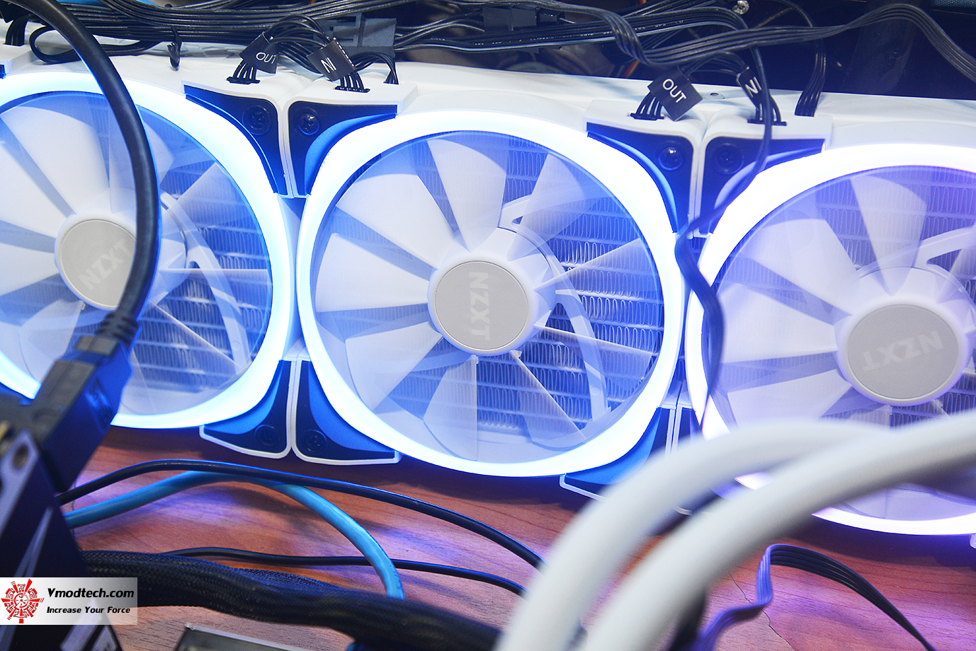 NZXT KRAKEN Z73 RGB 360mm Liquid Cooler with LCD Display Review ,NZXT