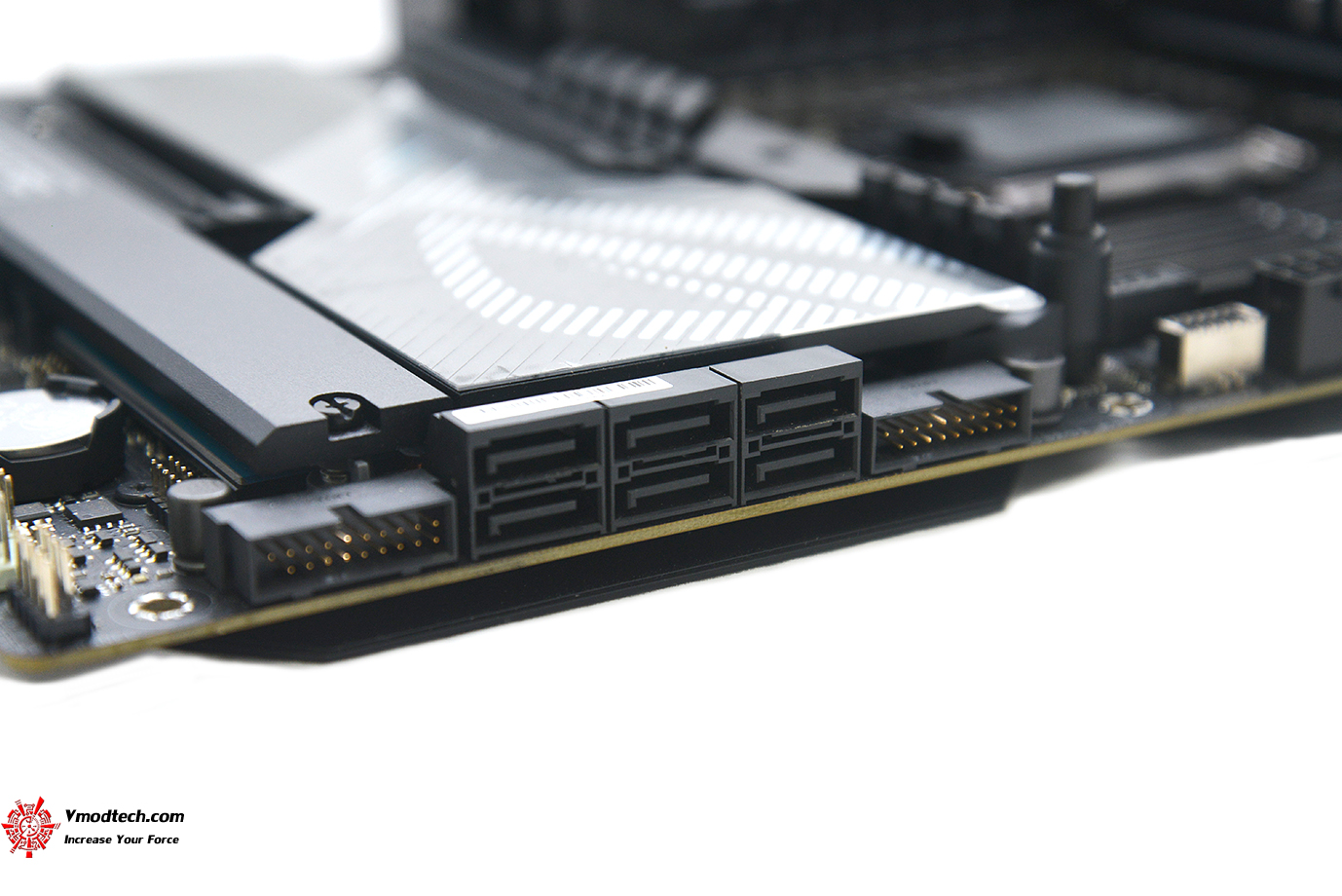 dsc 6540 ASUS ROG MAXIMUS Z790 HERO REVIEW