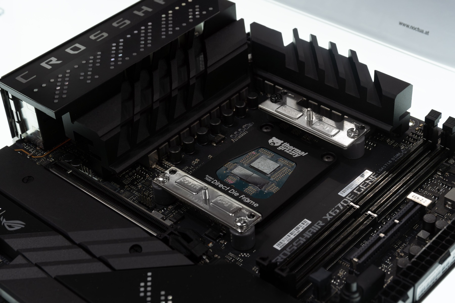 noctua computex 2023 offset mounting and direct die 1 Noctua เปิดตัวผลิตภัณฑ์ใหม่ในงาน Computex 2023 มากมายรวมไปถึงพัดลมขนาด 140 มม.รุ่นใหม่ล่าสุด 