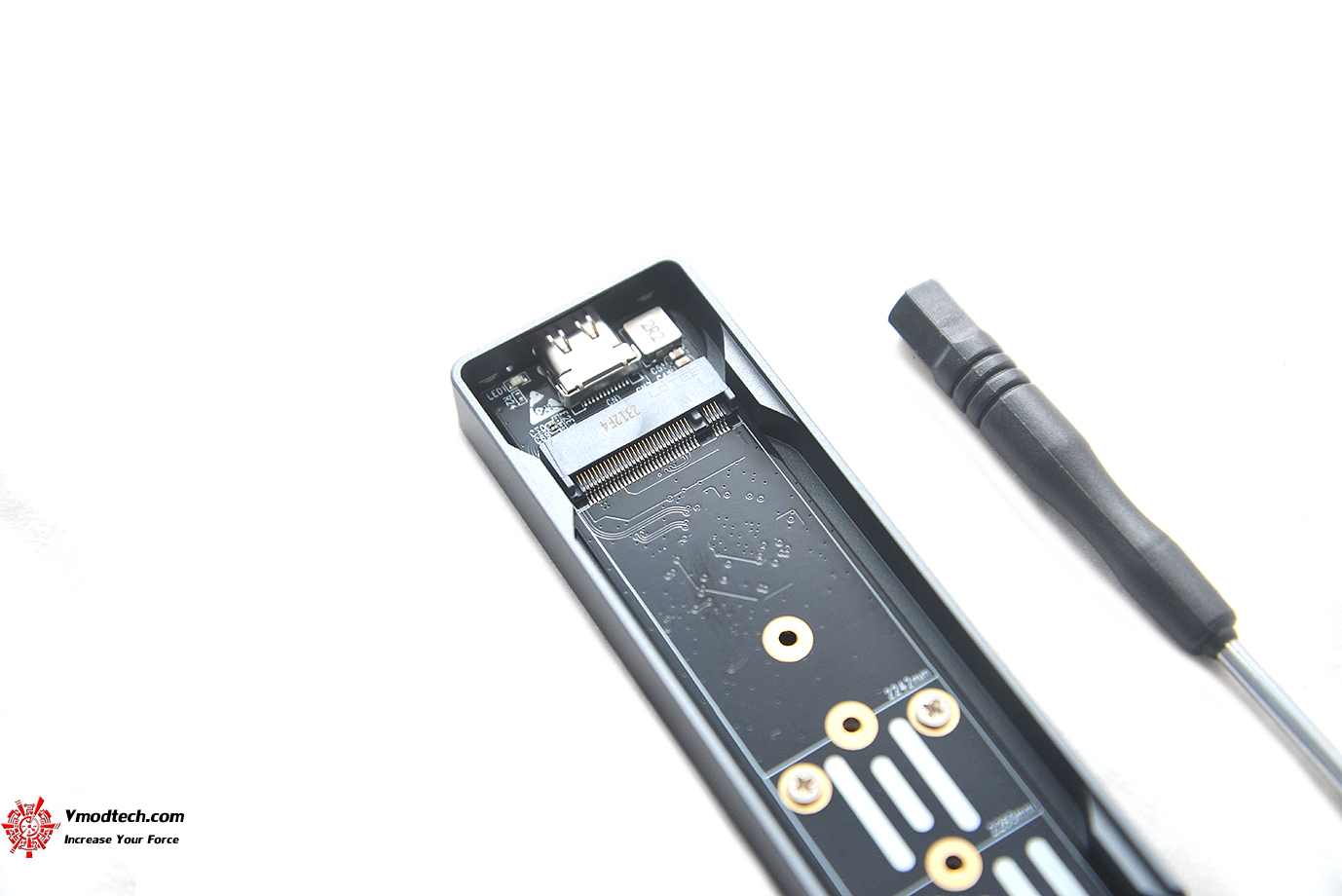 dsc 4169 HIKSEMI M.2 SSD ENCLOSURE MD202 REVIEW