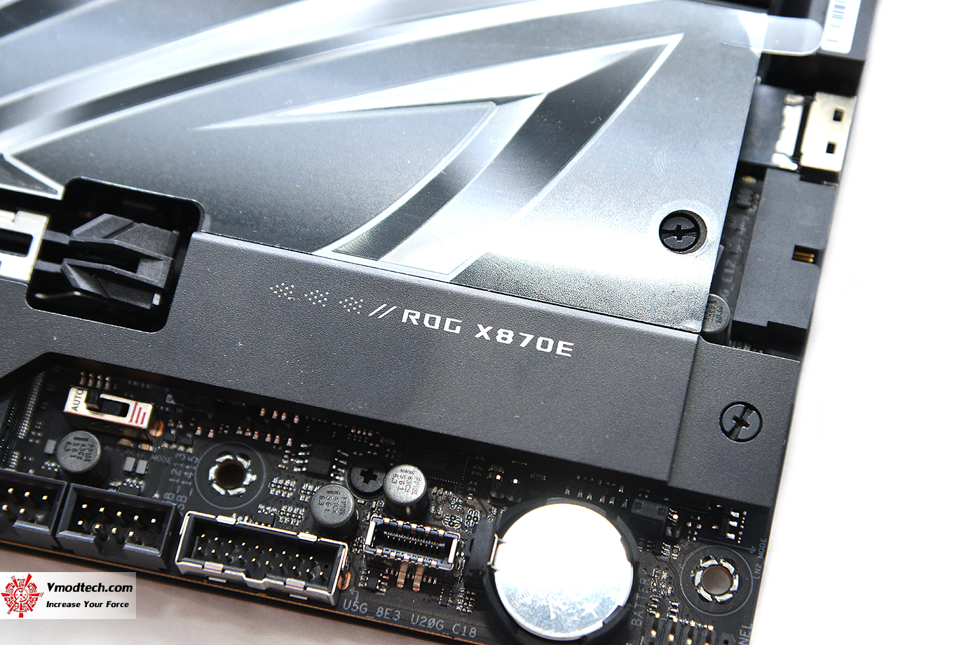 dsc 7037 ASUS ROG CROSSHAIR X870E HERO REVIEW 