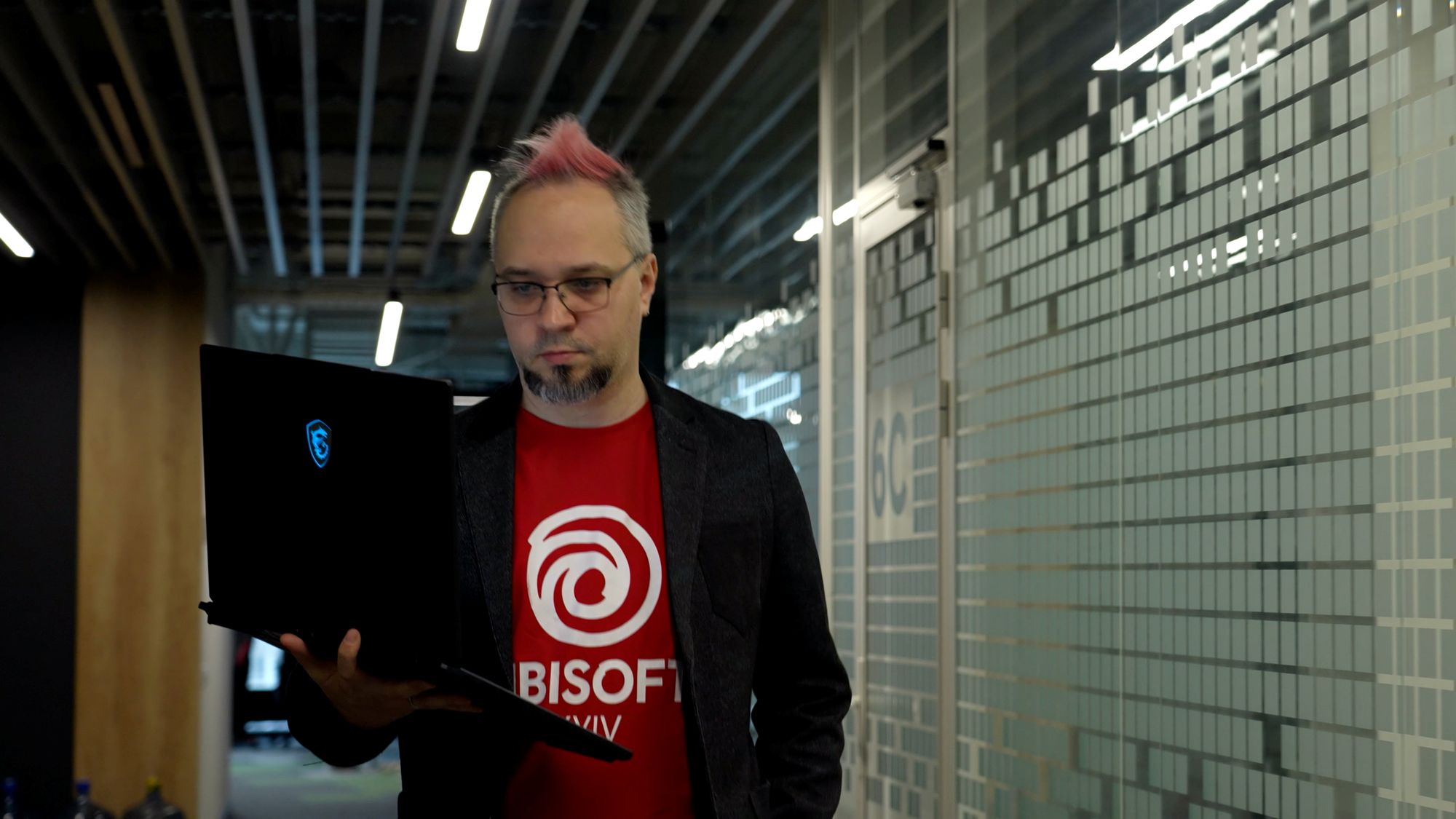 msi 10 MSI เปิดตัวแล็ปท็อป RTX 50 Series แรงบันดาลใจจากตำนานนอร์ส ในงานเปิดตัว MSIology: Dragonforged Dominance ยกระดับประสิทธิภาพด้วยไลน์อัพผลิตภัณฑ์ใหม่สำหรับเกมเมอร์และครีเอเตอร์