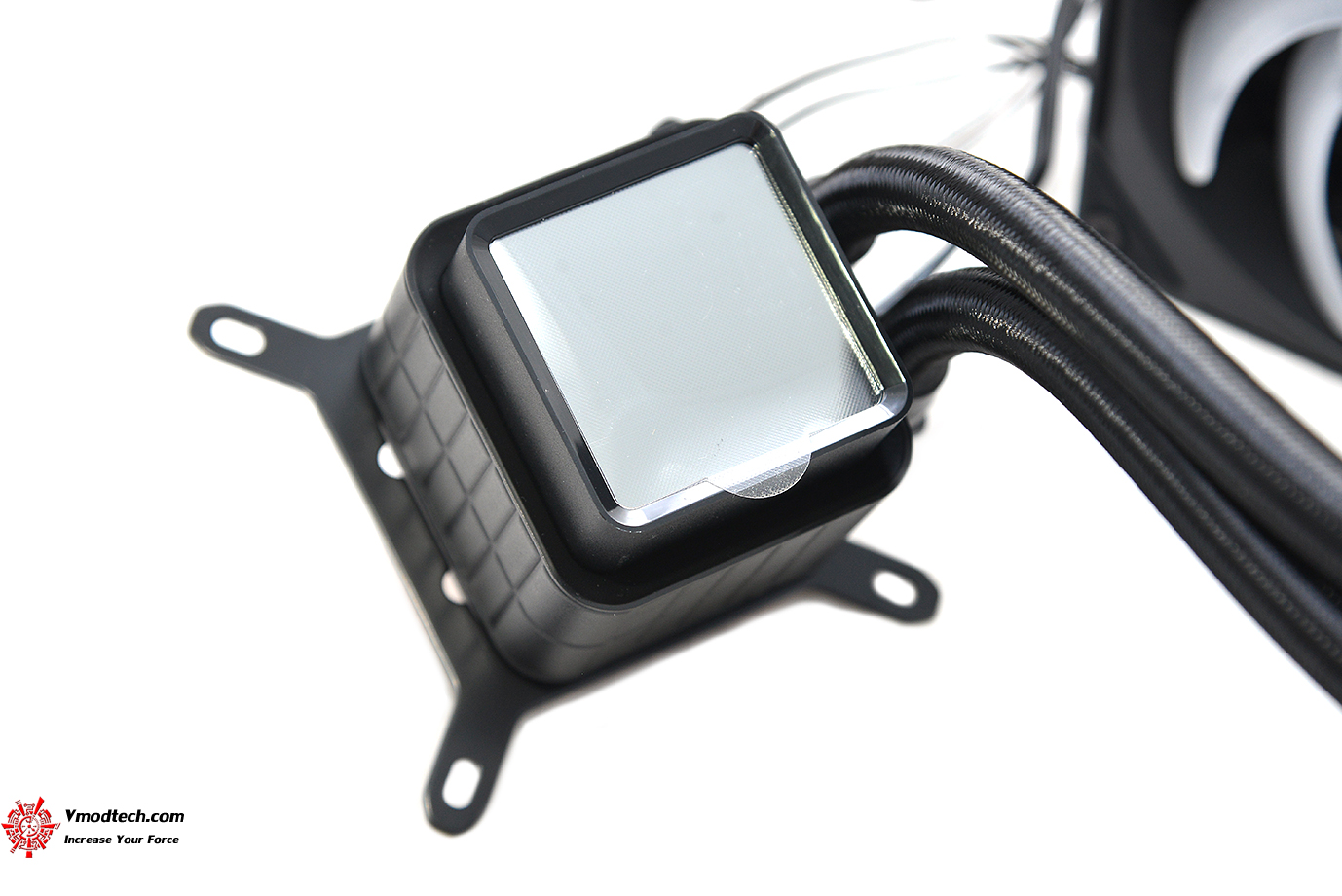 dsc 1314 ASUS PRIME LC 240 ARGB REVIEW