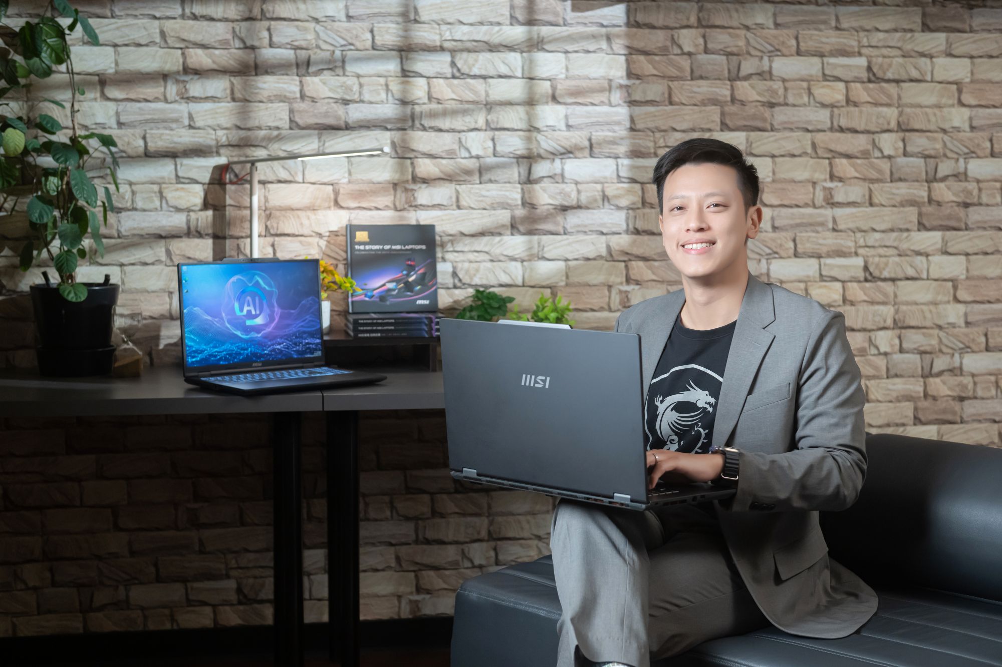 venture 21 พบกับ MSI Venture และ Venture Pro Series ใหม่ล่าสุด พลังประมวลผลเหนือระดับในดีไซน์บางเบา พกพาสะดวก พร้อมลุยทุกภารกิจ!