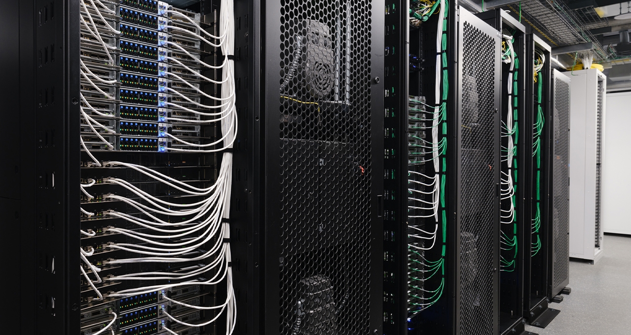 europeanaiinfrastructure b7e0b69a cd3a 4ead b472 eef2b5149923 prv ที่ GTC Paris ซีอีโอของ NVIDIA Jensen Huang ได้สรุปวิสัยทัศน์อันชัดเจนสำหรับอนาคตของ AI ในยุโรป ซึ่งประเทศต่างๆ และบริษัทต่างๆ จะสร้างโรงงานและโครงสร้างพื้นฐาน AI ของตนเองเพื่อขับเคลื่อนความก้าวหน้าใน AI เชิงตัวแทน AI เชิงกายภาพ และการคำนวณแบบควอนตัม