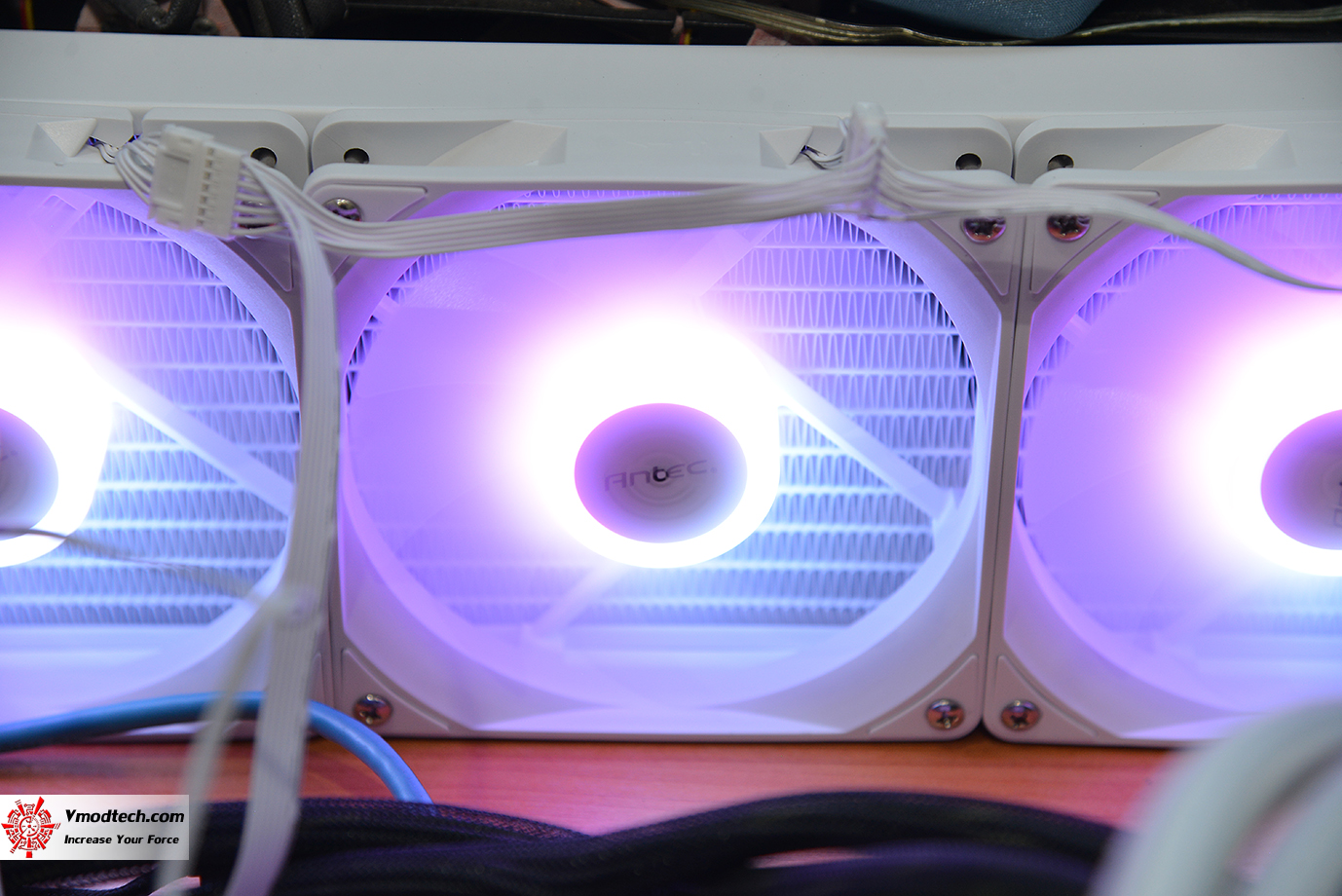 dsc 7340 ANTEC VORTEX LUM 360 ARGB WHITE REVIEW