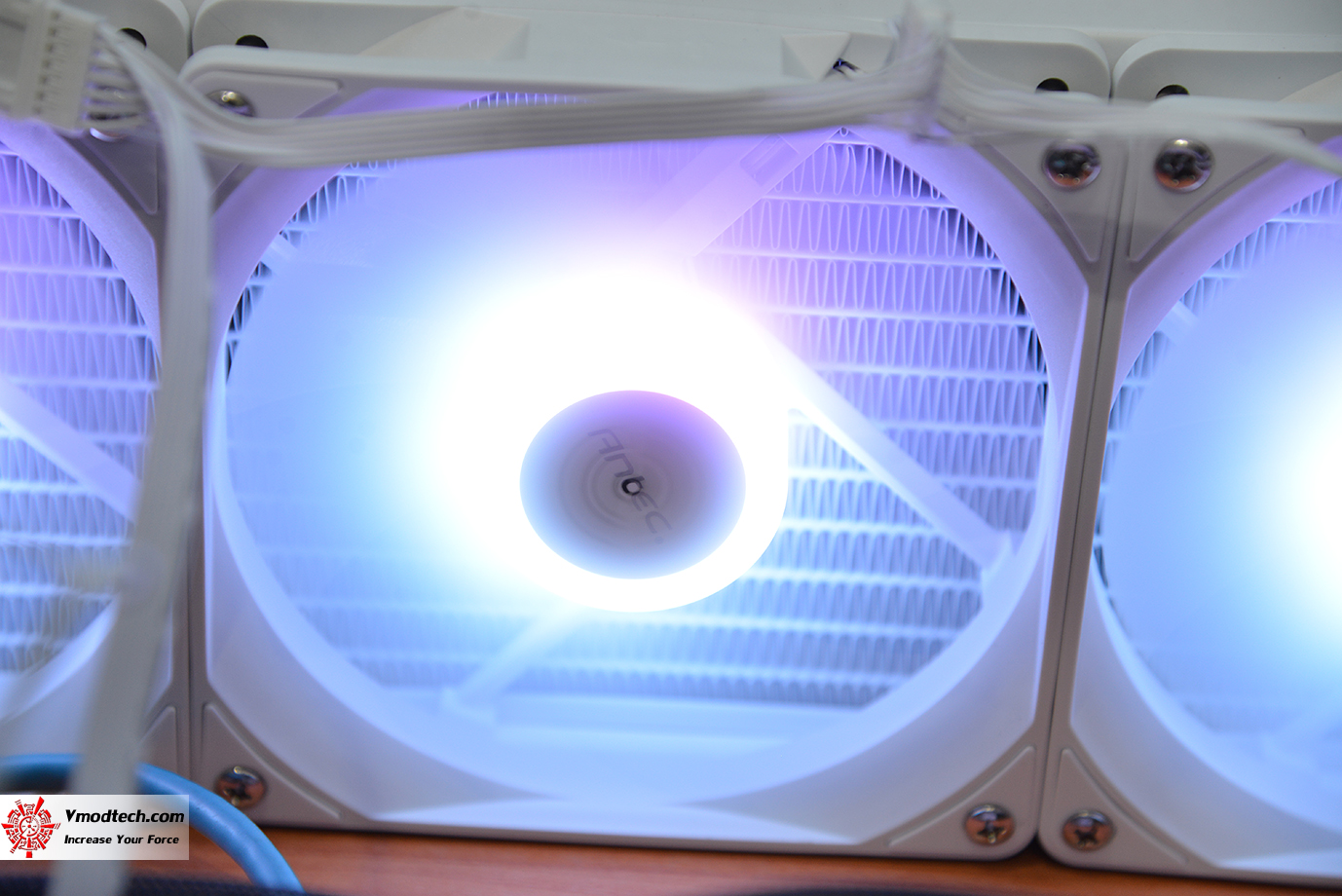 dsc 7379 ANTEC VORTEX LUM 360 ARGB WHITE REVIEW