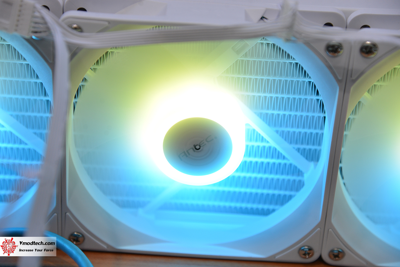 dsc 7383 ANTEC VORTEX LUM 360 ARGB WHITE REVIEW