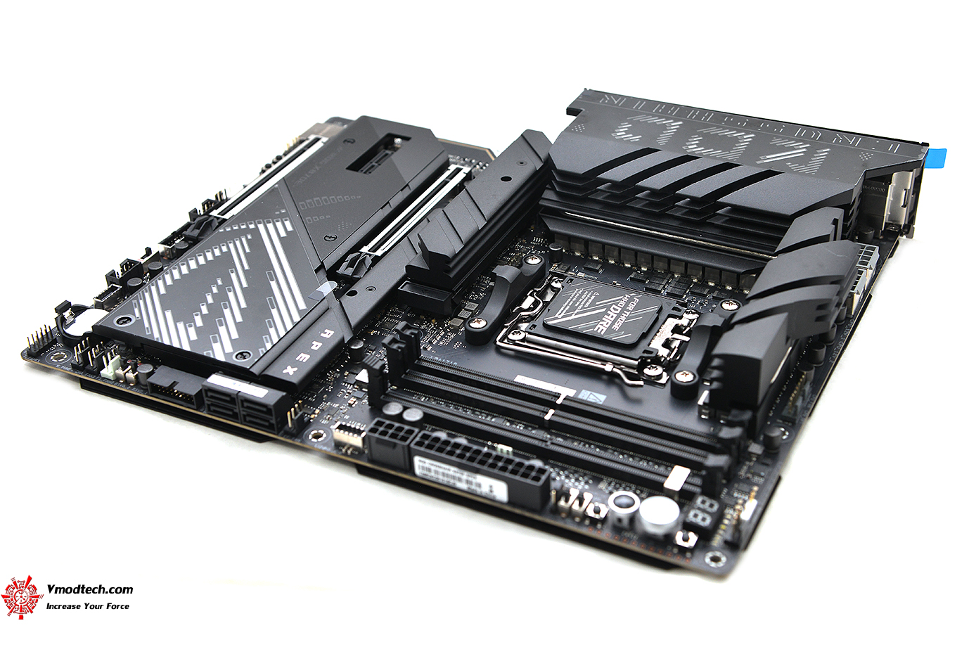 dsc 9630 ASUS ROG CROSSHAIR X870E APEX REVIEW
