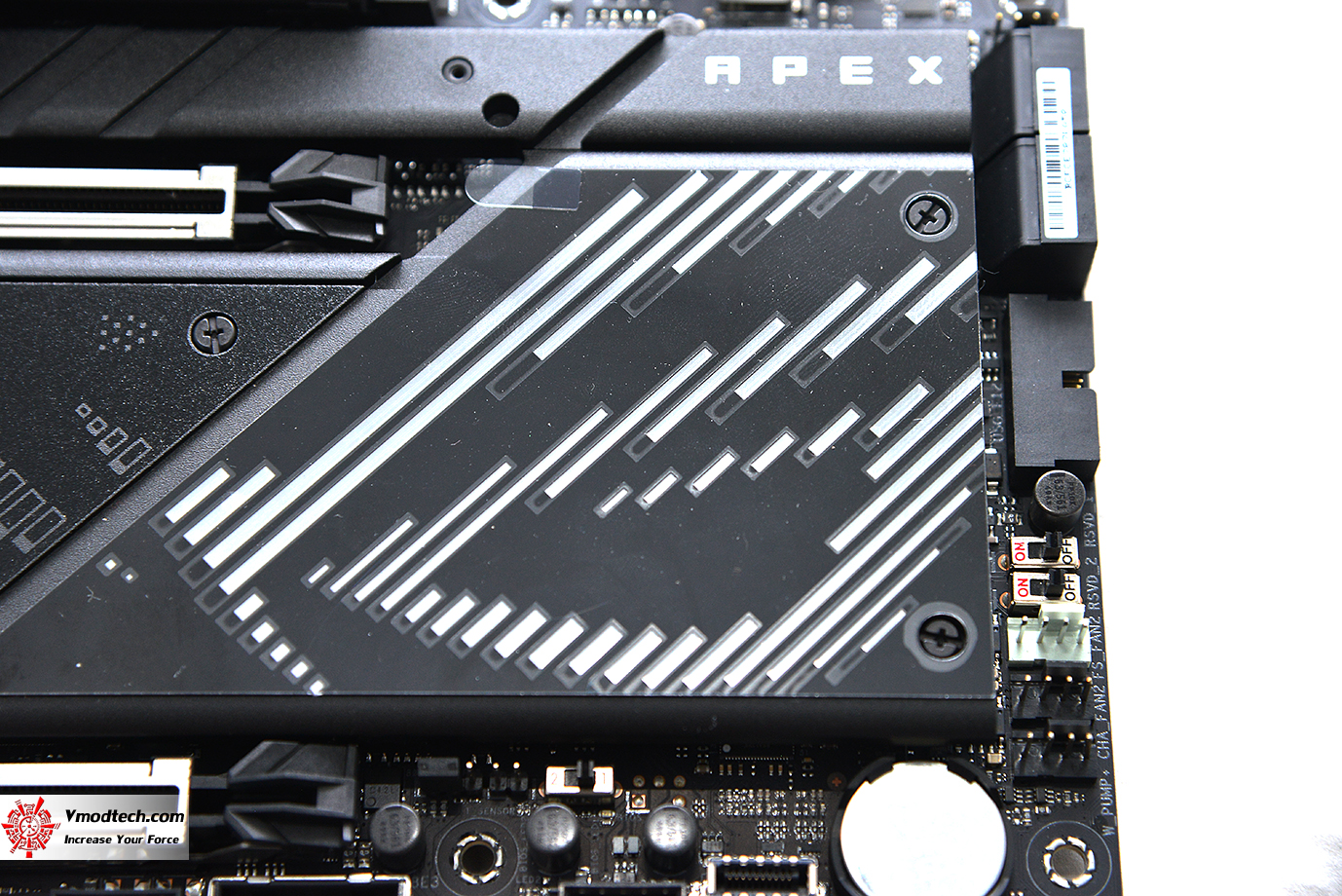 dsc 96891 ASUS ROG CROSSHAIR X870E APEX REVIEW