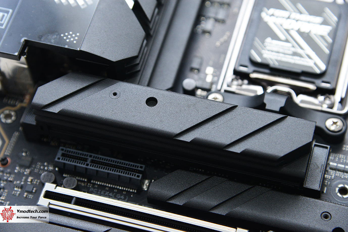 dsc 96972 ASUS ROG CROSSHAIR X870E APEX REVIEW