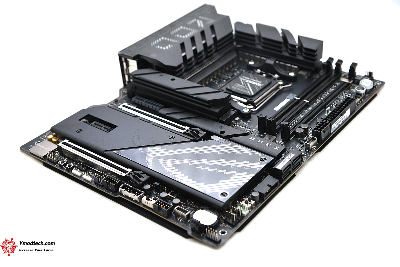 dsc 9714 ASUS ROG CROSSHAIR X870E APEX REVIEW