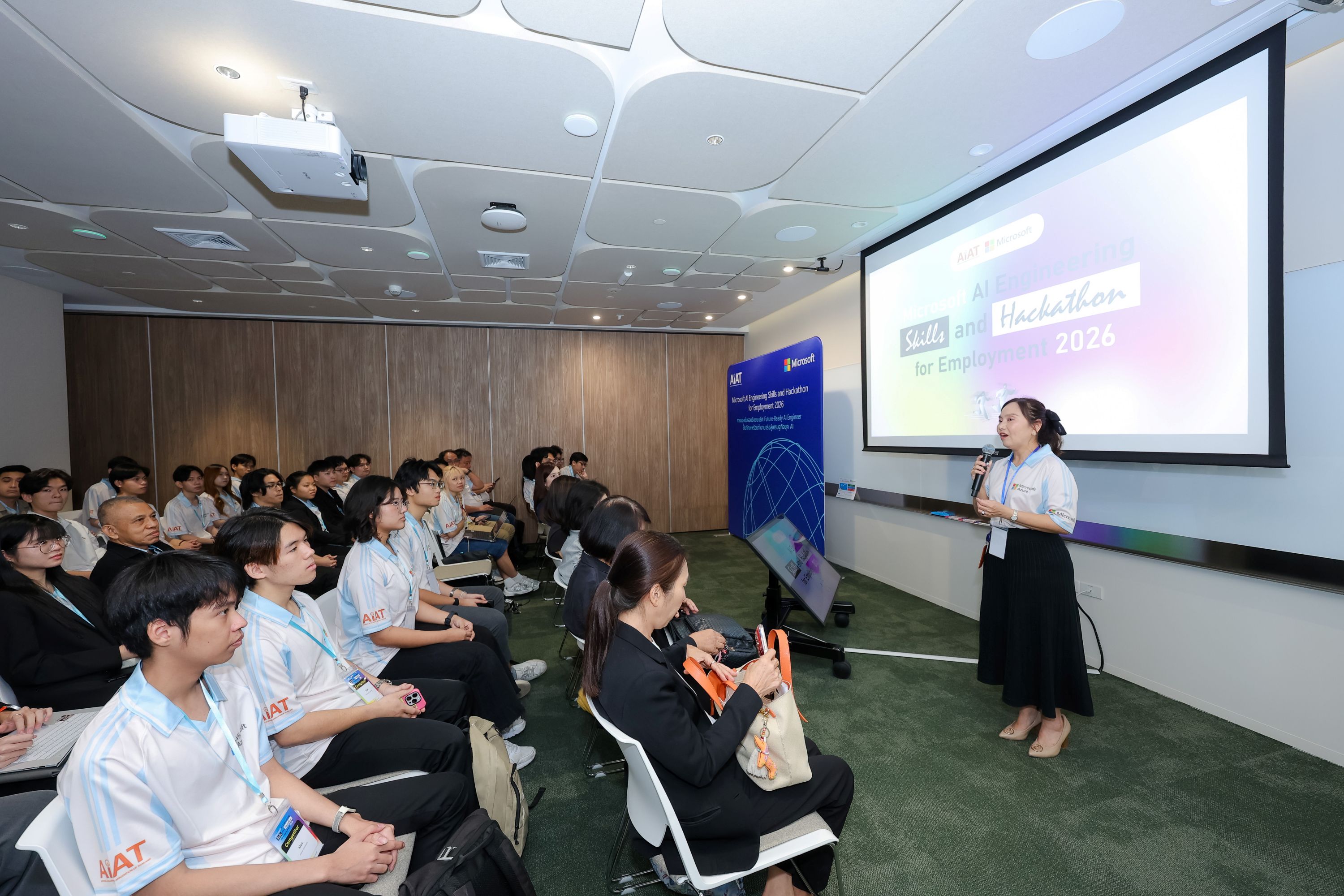 supahrat-juramongkol-ai-skills-director-microsoft-thailand