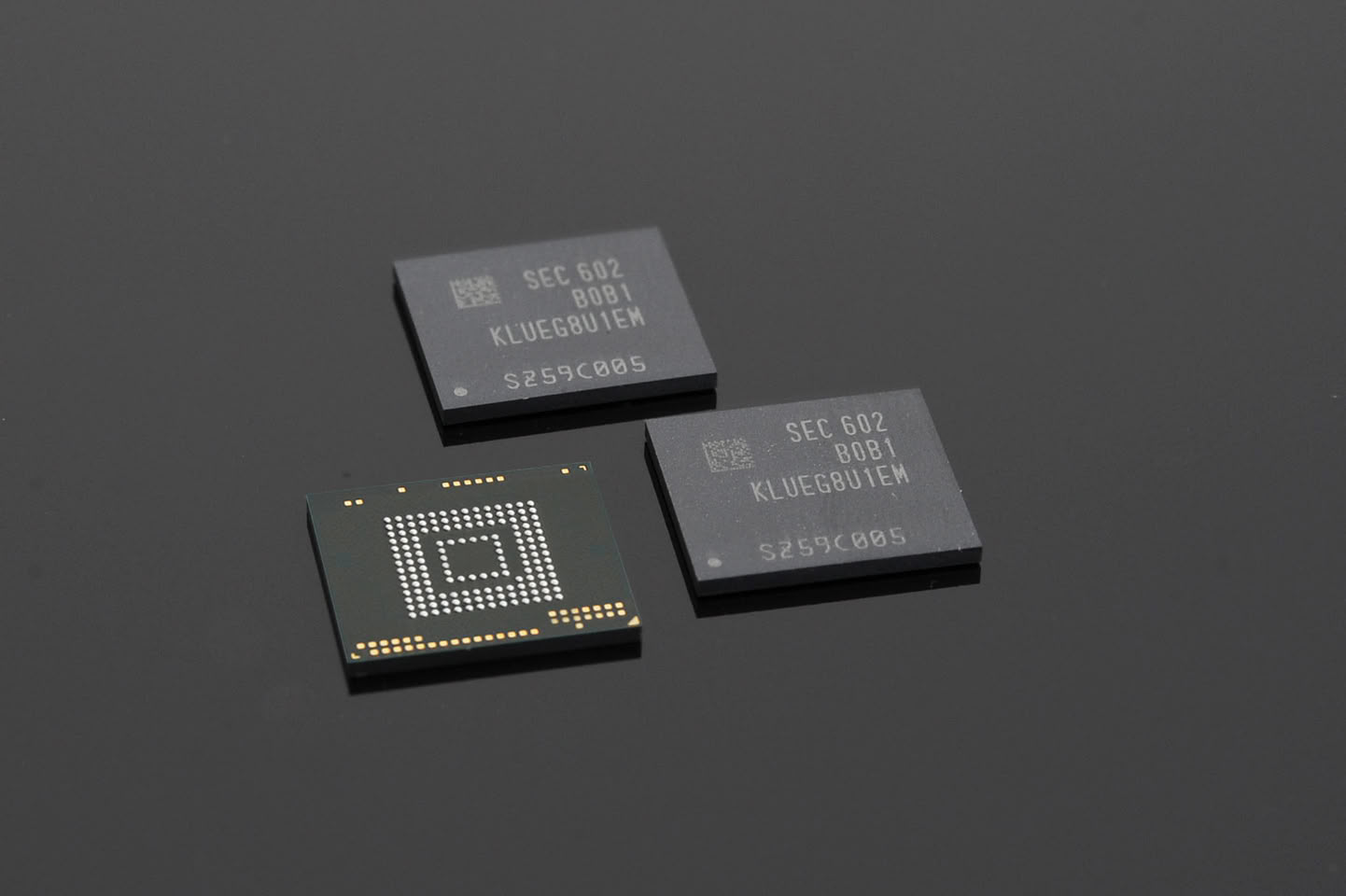 Apple เร่งหาซัพพลาย DRAM ก่อนเปิดตัว iPhone 18 แต่ CXMT ปฏิเสธต่อรองราคา