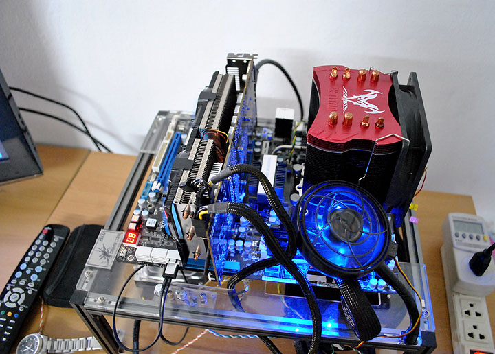 2410 Asrock 890FX Deluxe4  Review