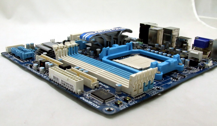 713 713 Gigabyte 880GM USB3 Review